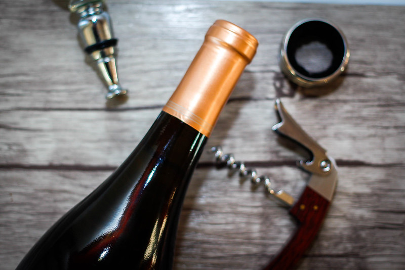 wine accessories equipments